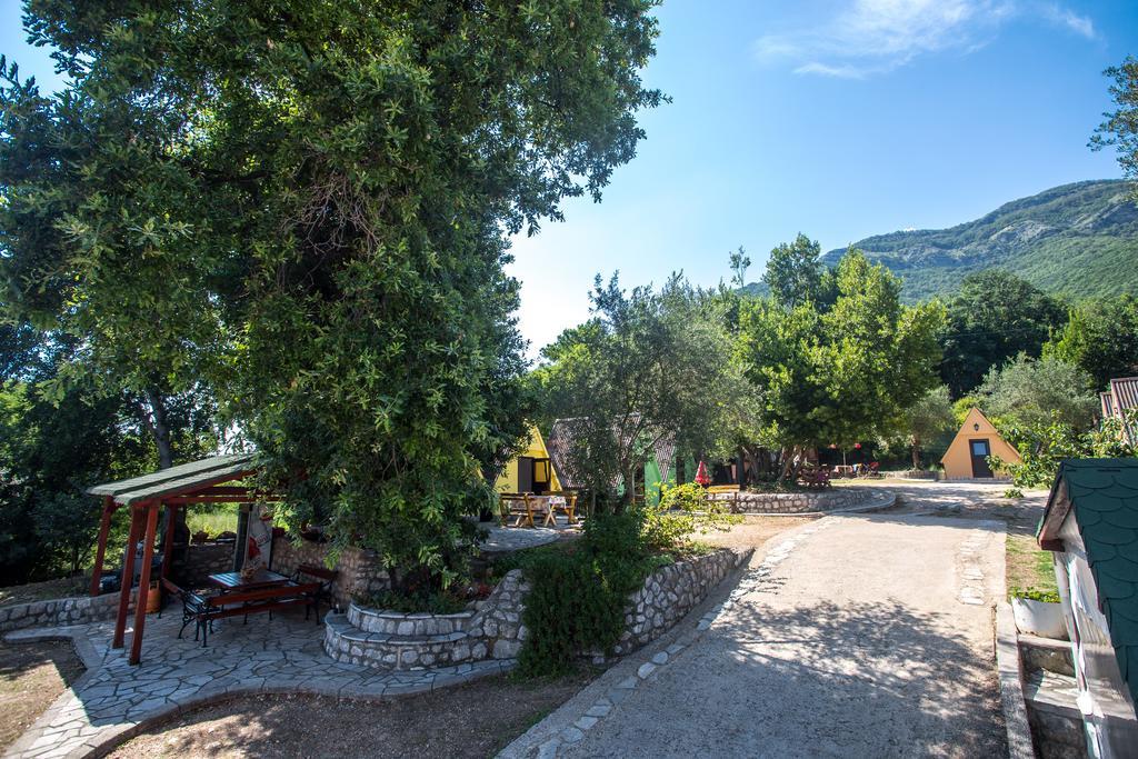 Apartments And Bungalows Mimoza Baosici Herceg Novi Esterno foto